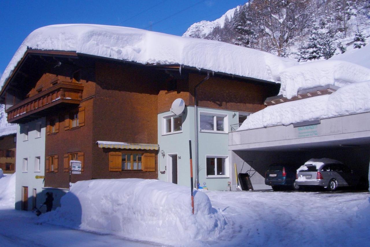 Haus Konzett Hotell Klosterle am Arlberg Eksteriør bilde